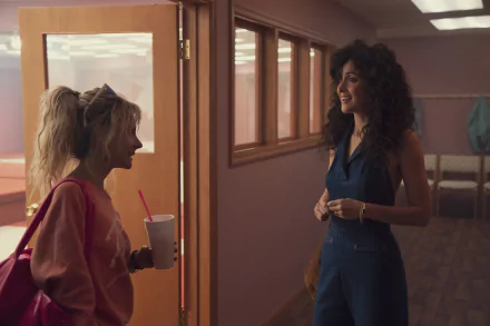 Rose Byrne TV Show Physical HD Desktop Wallpaper | Background Image