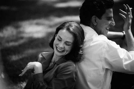 Carey Mulligan Bradley Cooper movie Maestro HD Desktop Wallpaper | Background Image