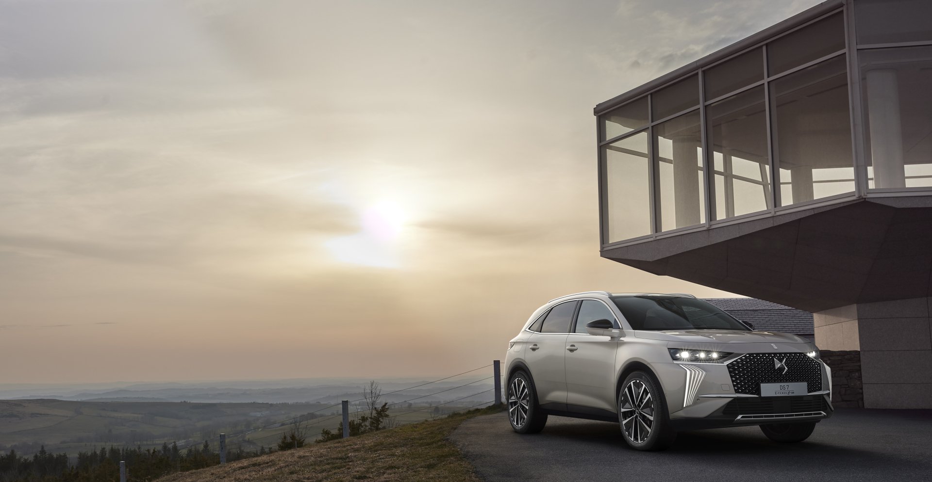 Download Vehicle DS 7 Crossback HD Wallpaper