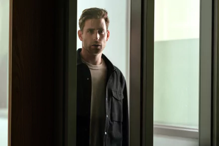Oliver Jackson-Cohen TV Show Surface HD Desktop Wallpaper | Background Image