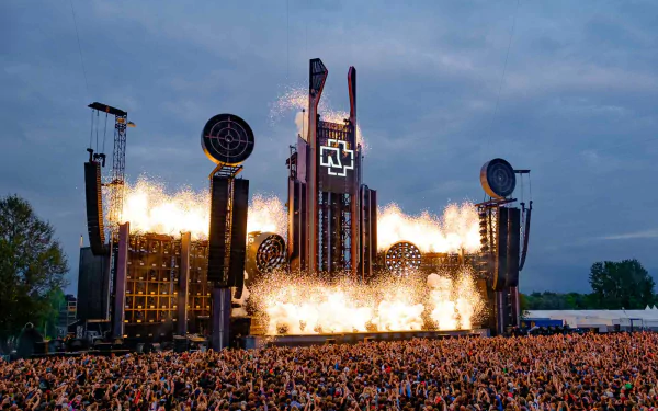  RAMMSTEIN LIVE