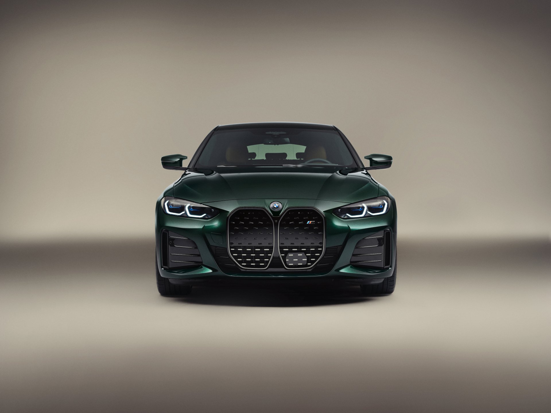 Download Vehicle BMW I4 M50 4k Ultra HD Wallpaper