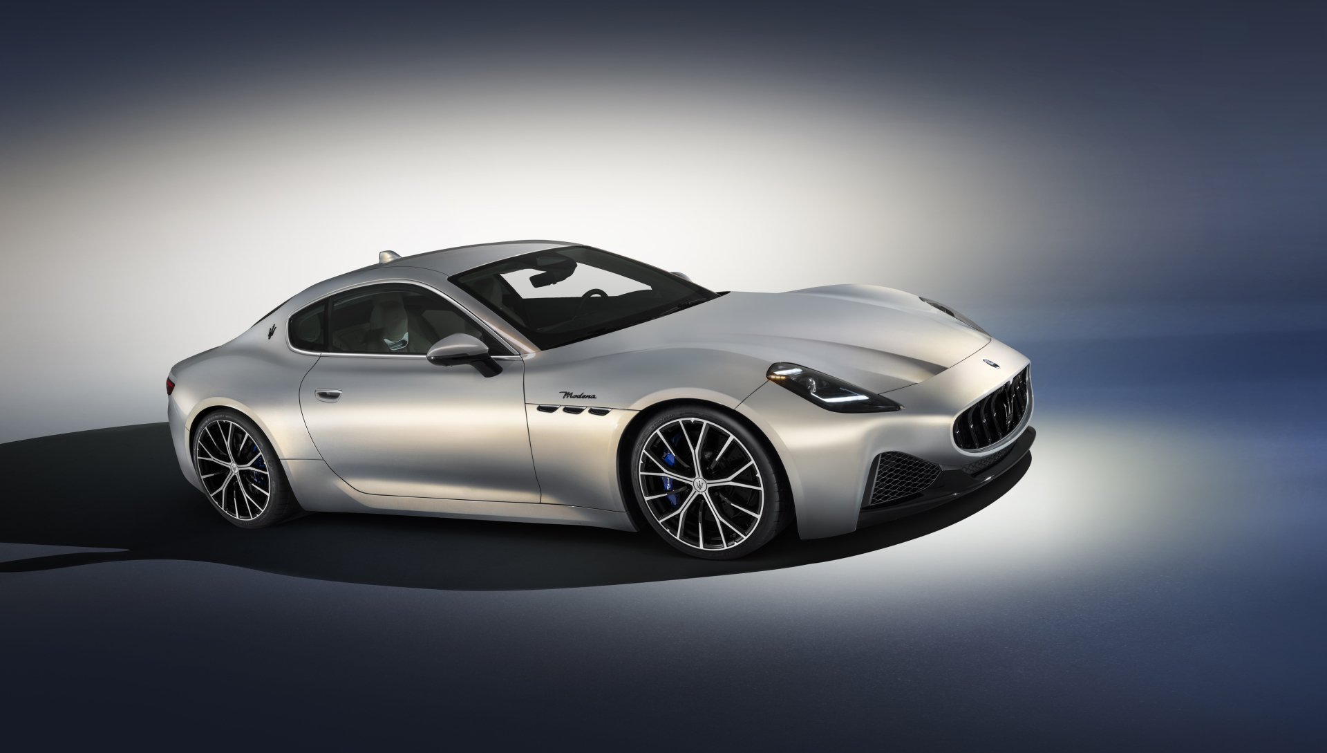 Download Vehicle Maserati GranTurismo 4k Ultra HD Wallpaper