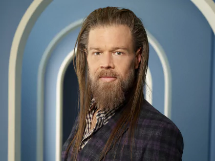 Ryan Hurst TV Show The Mysterious Benedict Society HD Desktop Wallpaper | Background Image