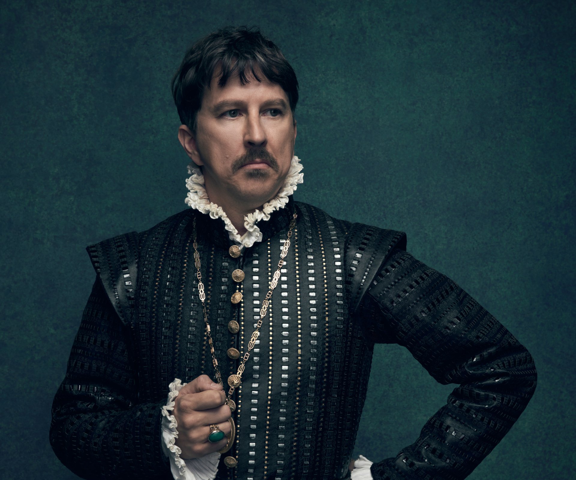 Download TV Show The Serpent Queen HD Wallpaper