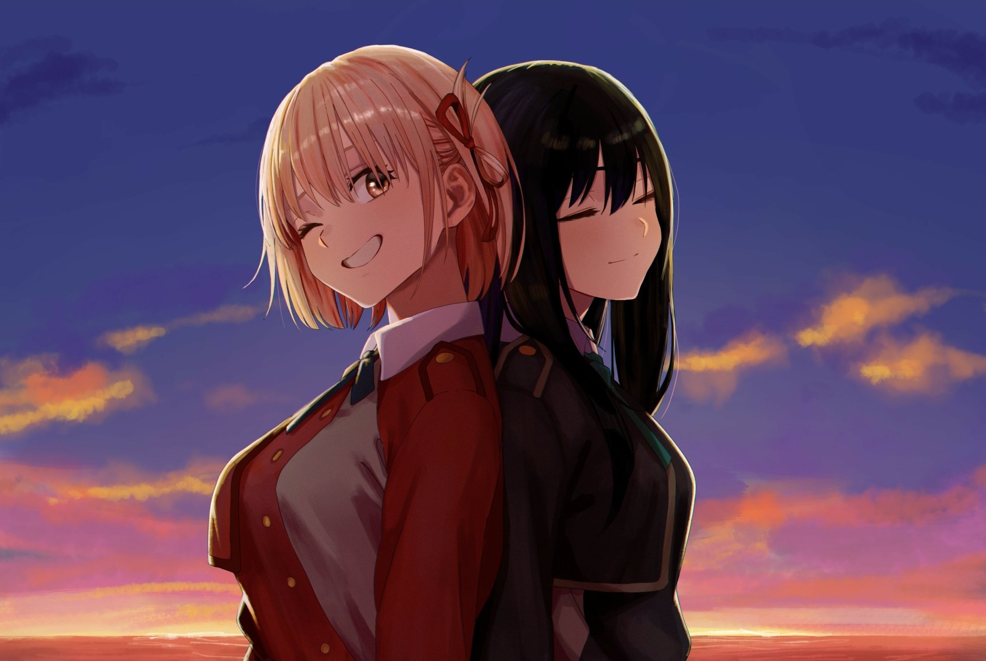Chisato Nishikigi and Takina Inoue from Lycoris Recoil stand back to back against a vibrant sunset sky in this 4K Ultra HD anime desktop wallpaper.