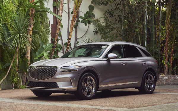  2023 Genesis Electrified GV70