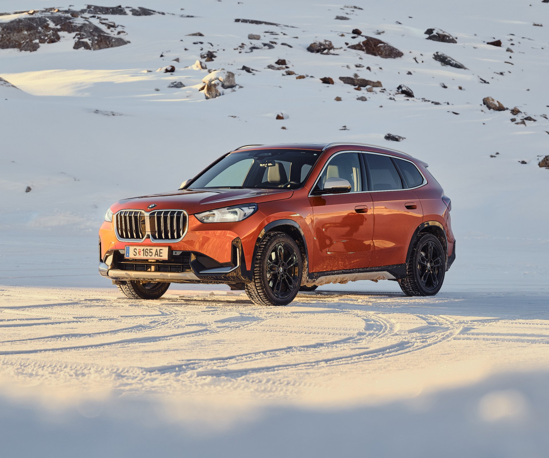 Download Vehicle BMW X1 HD Wallpaper