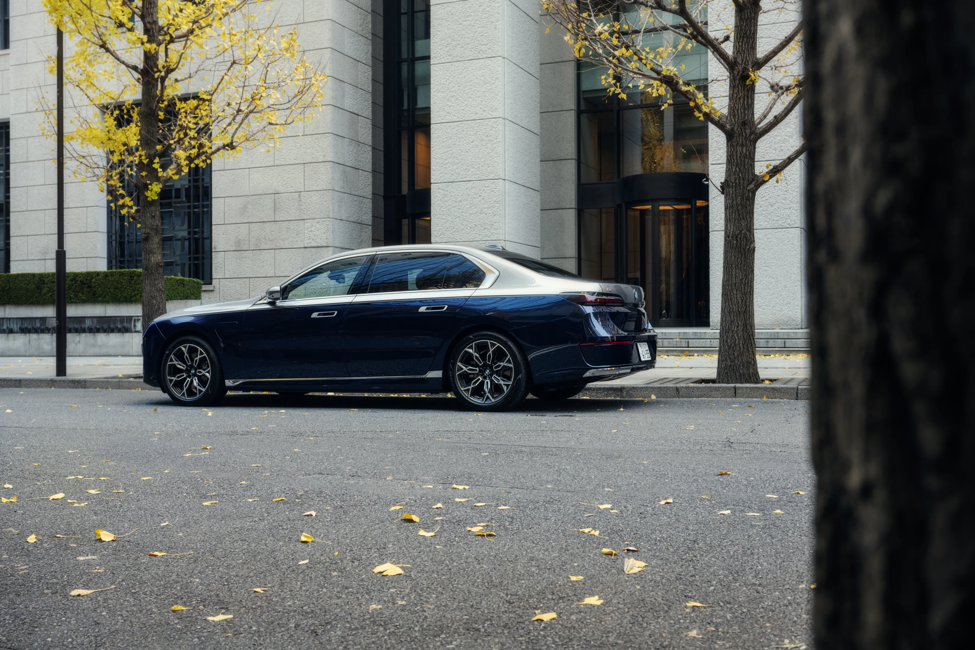 Download Vehicle BMW I7 XDrive60 4k Ultra HD Wallpaper