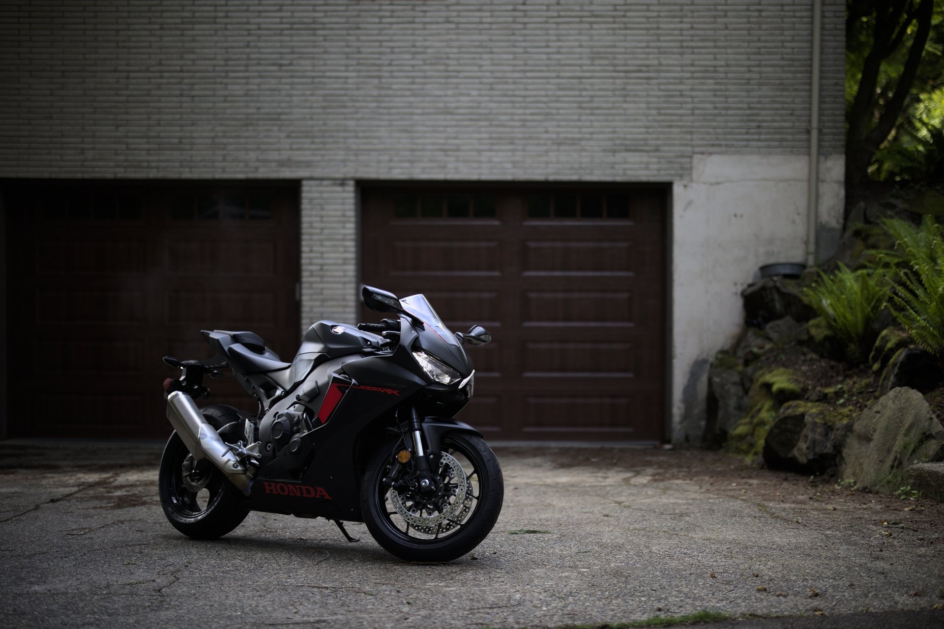 Download Vehicle Honda CBR1000RR 4k Ultra HD Wallpaper