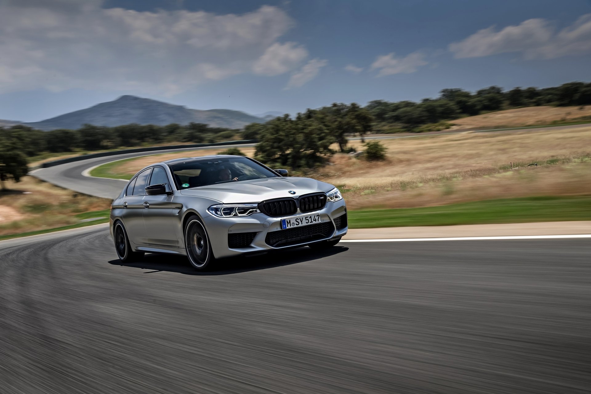 Download Vehicle BMW M5 Competition 4k Ultra HD Wallpaper