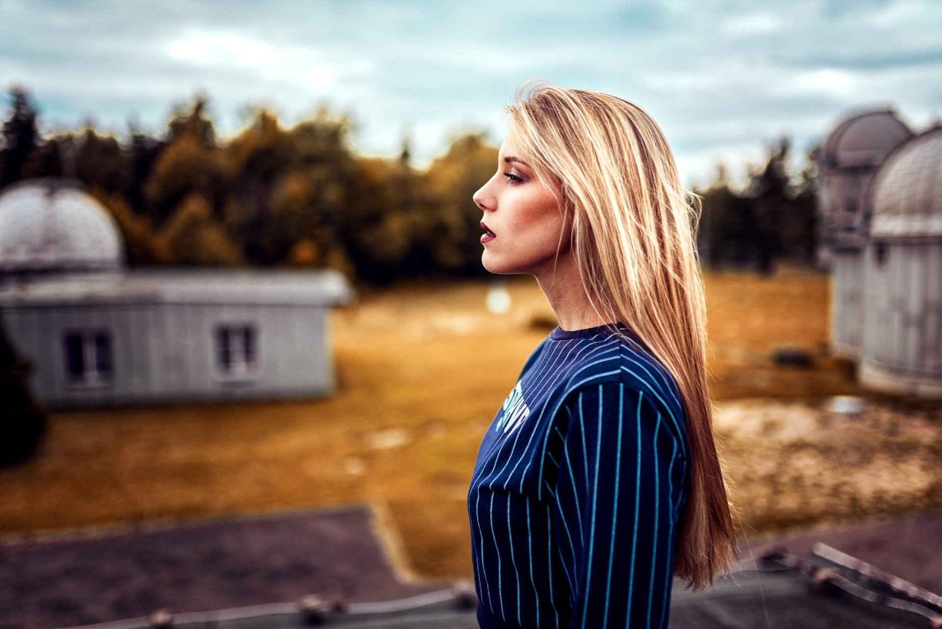 Download Woman Mood HD Wallpaper by Miro Hofmann