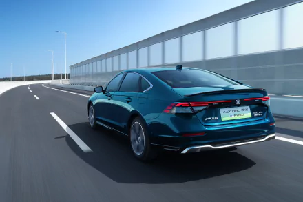  Honda Accord e:PHEV
