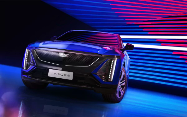  Cadillac Lyriq Sport