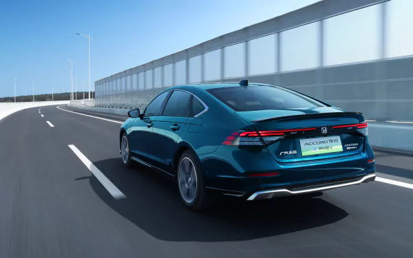  Honda Accord e:PHEV