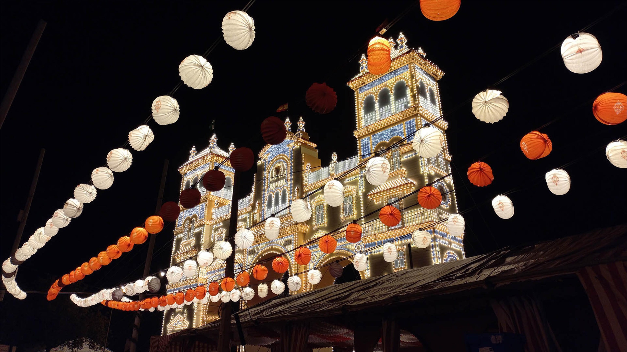 Holiday Seville Fair HD Wallpaper | Background Image