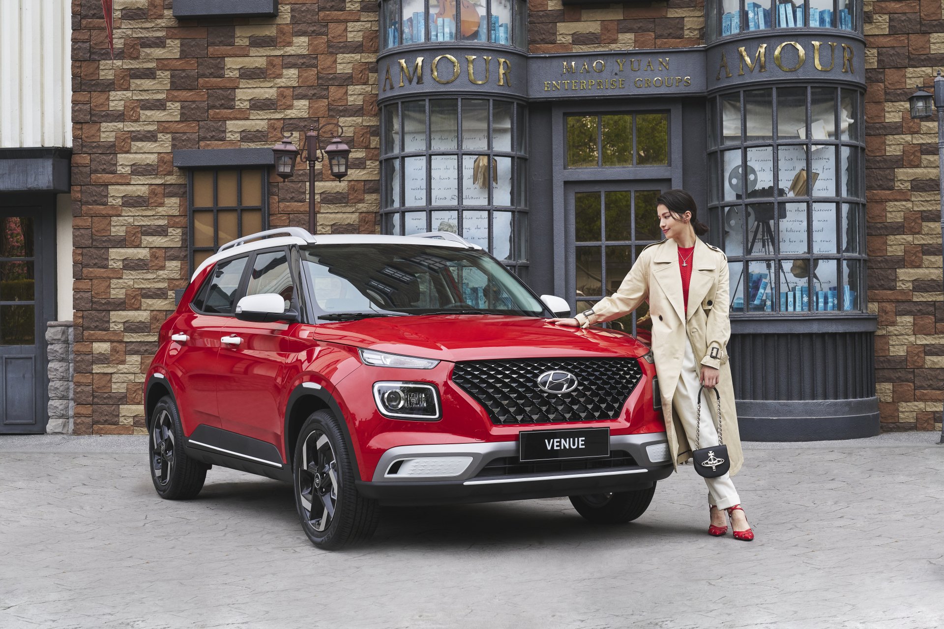 Download Vehicle Hyundai Venue 8k Ultra HD Wallpaper