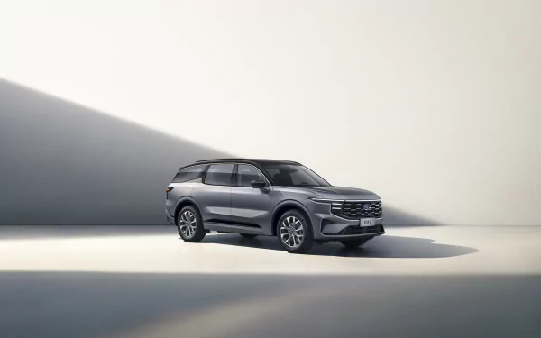  Ford Edge L Titanium