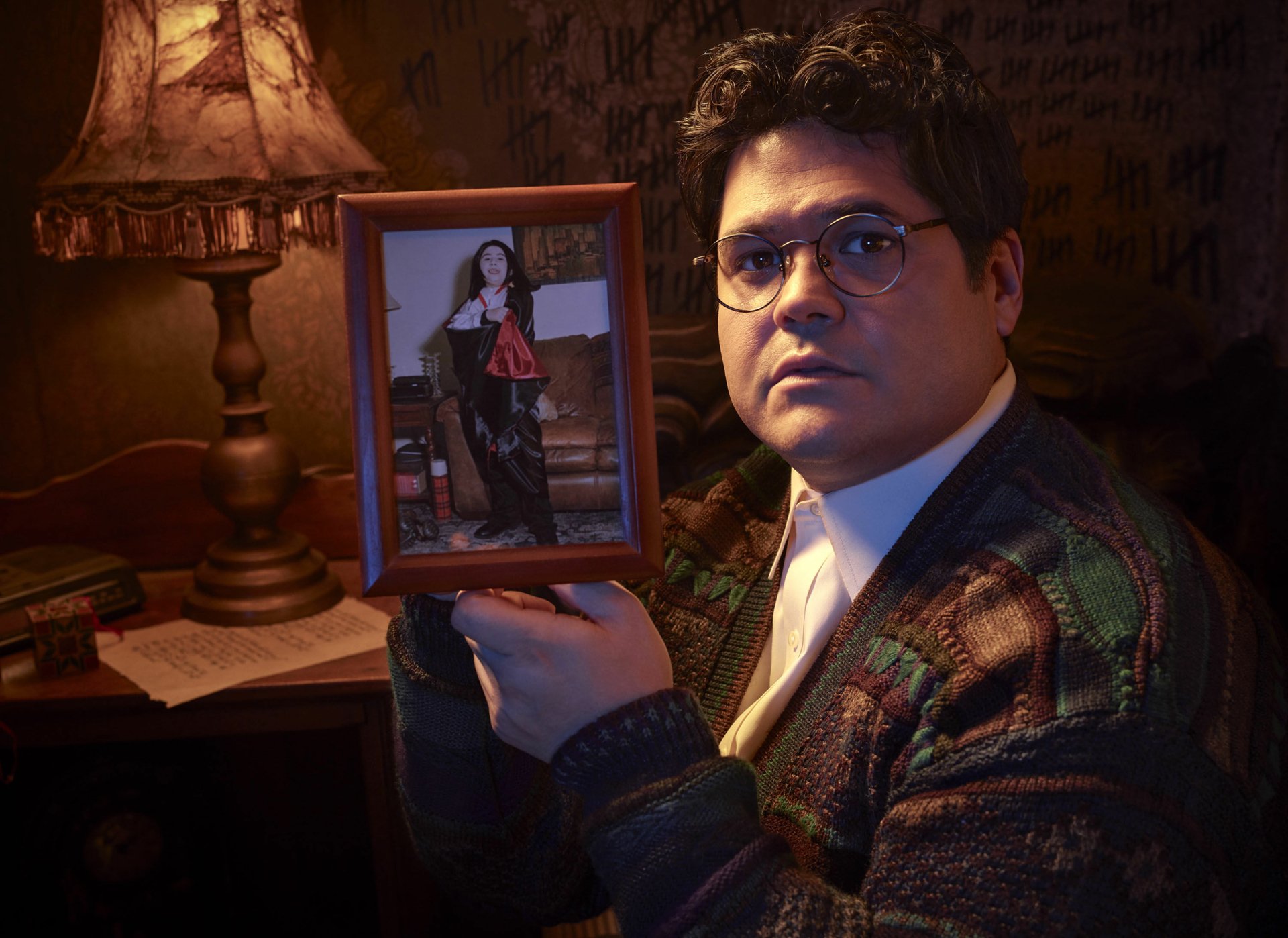 Download Harvey Guillén TV Show What We Do In The Shadows HD Wallpaper