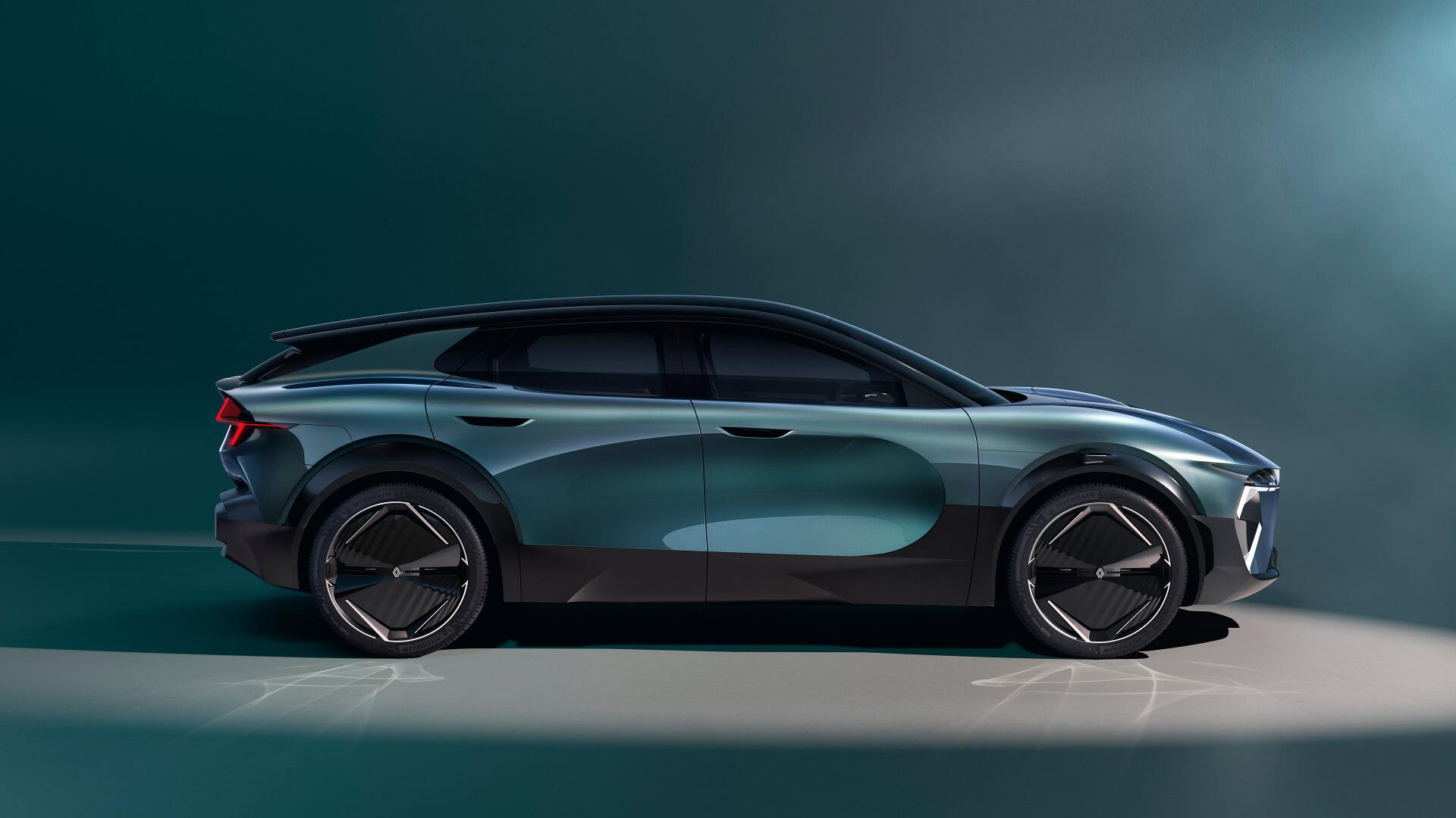 A sleek side view of a modern Renault car showcasing its distinctive design and emblem, presented as a striking 4K Ultra HD desktop wallpaper.