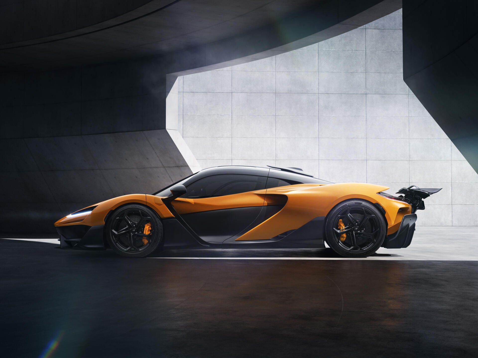 McLaren W1: Stunning 8K Ultra HD Wallpaper