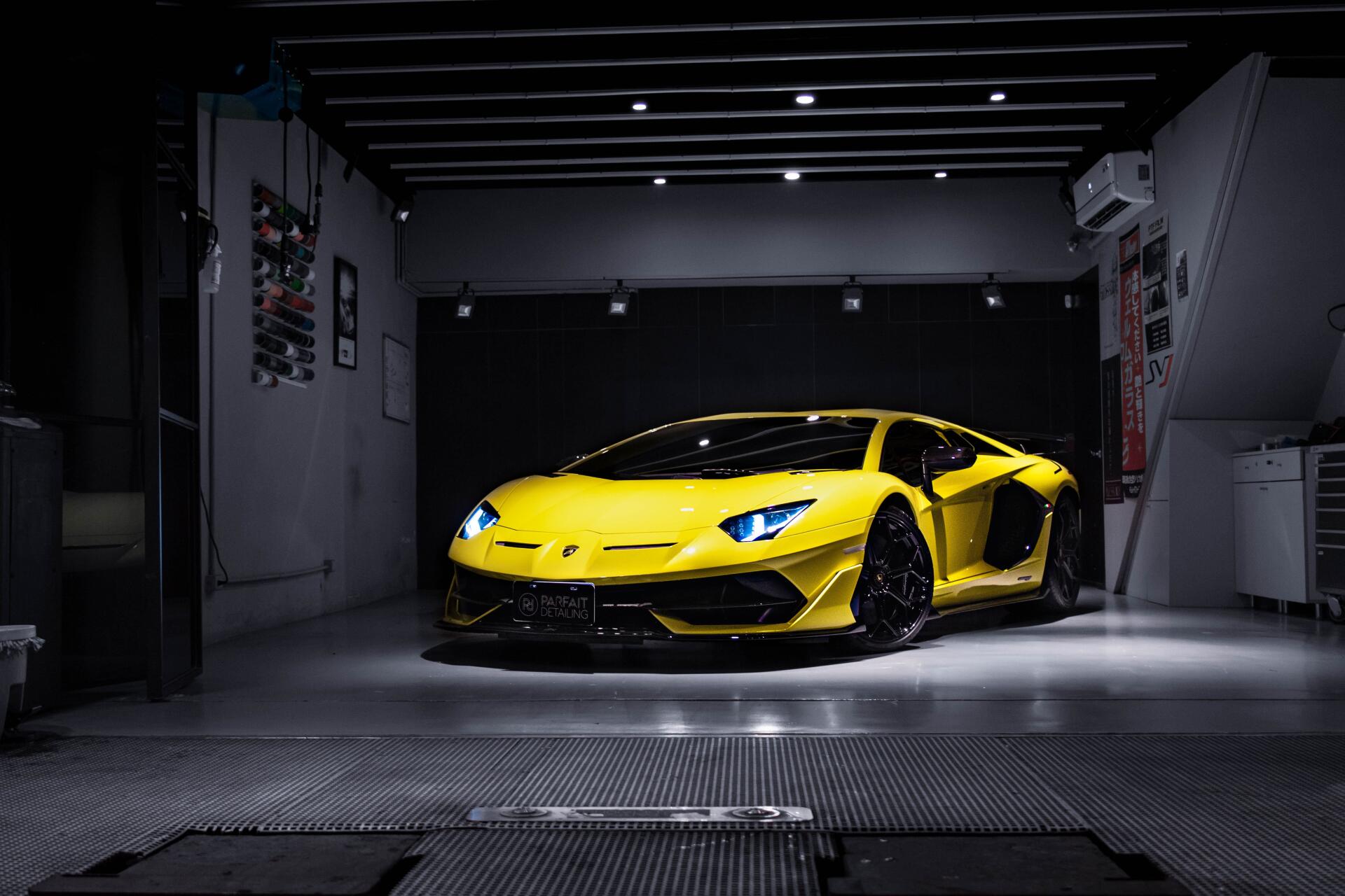 Download Car Lamborghini 4k Ultra HD Wallpaper