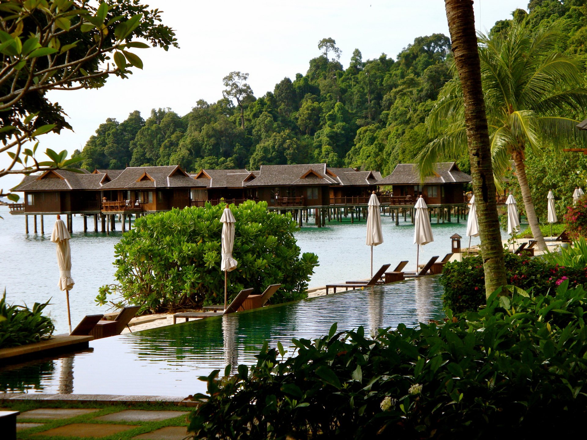 Pangkor Laut Resort Hd Wallpaper Background Image 2200x1650 Id 297112 Wallpaper Abyss