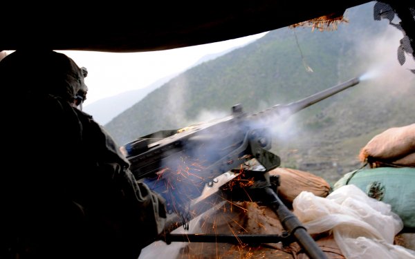 Man Made Machine Gun Soldier War HD Wallpaper | Background Image