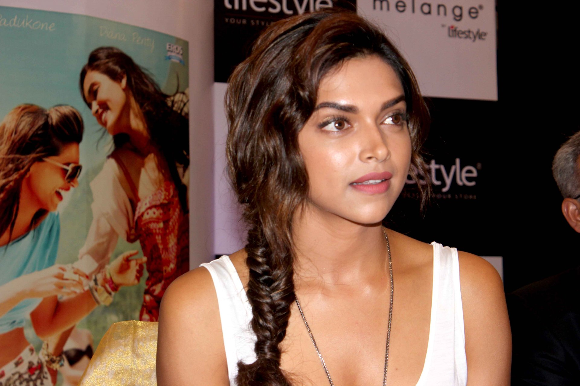 HD desktop wallpaper featuring Celebrity Deepika Padukone, highlighting her natural beauty with a casual yet elegant style, setting a serene and elegant background for your desktop.