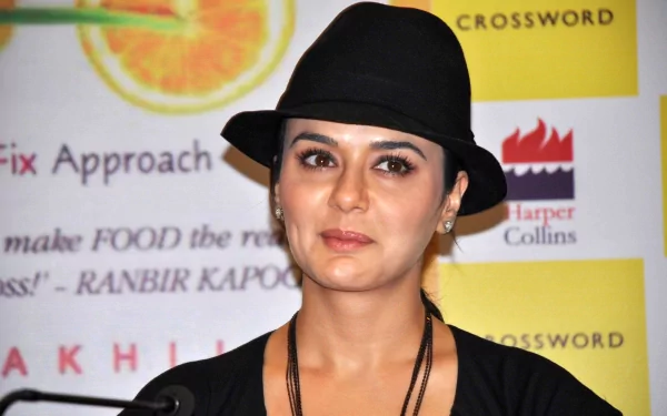 Celebrity preity zinta HD Desktop Wallpaper | Background Image