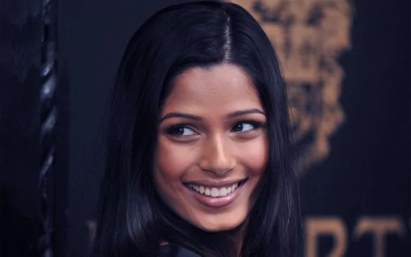 Celebrity Freida Pinto HD Desktop Wallpaper | Background Image