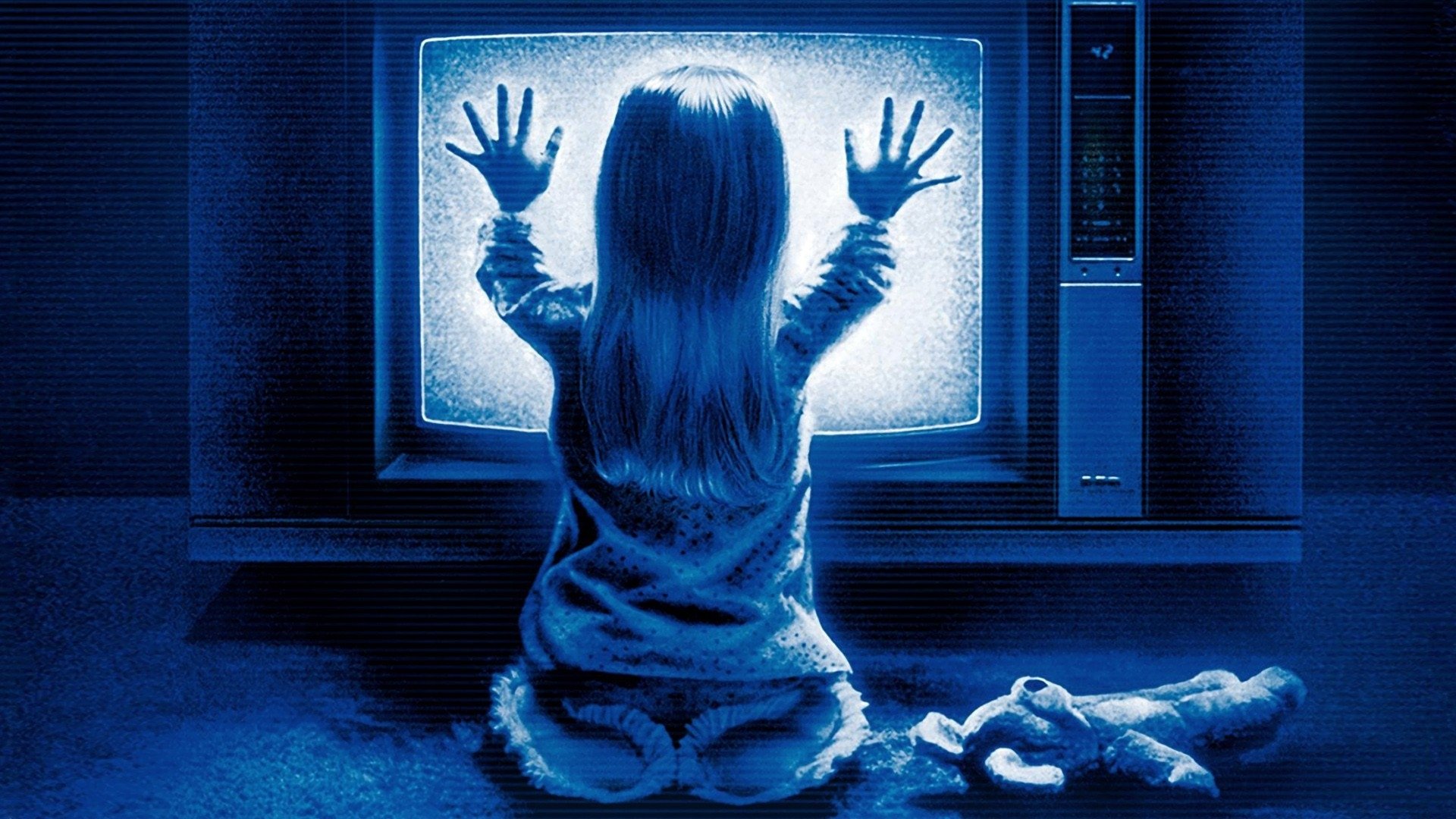 Download Little Girl Poltergeist Blue Teddy Bear Halloween Scary Spooky Creepy Horror Movie Poltergeist (1982)  HD Wallpaper