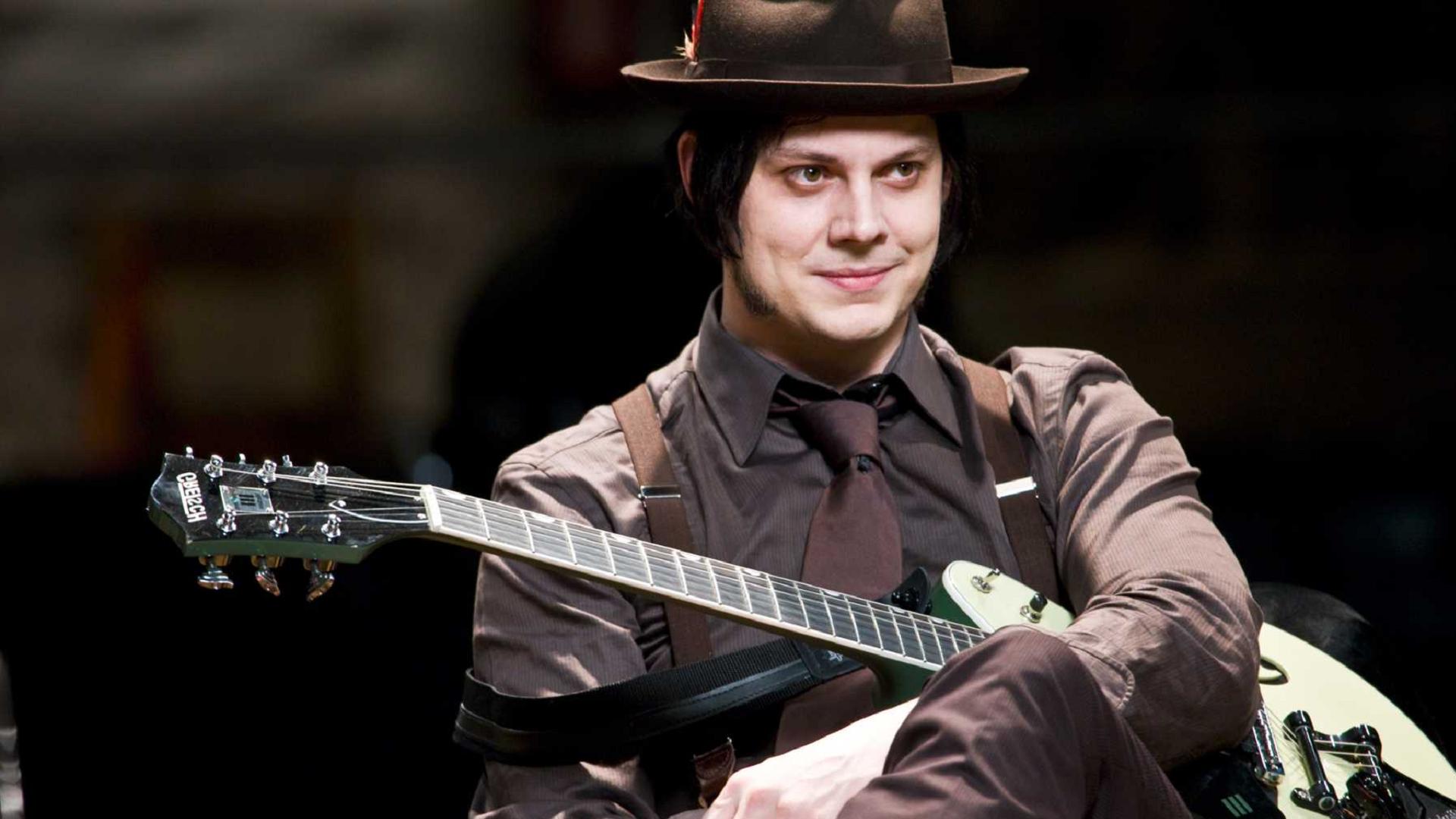 Jack White's Blue Hair: The Impact of His Hair on His Music - wide 6