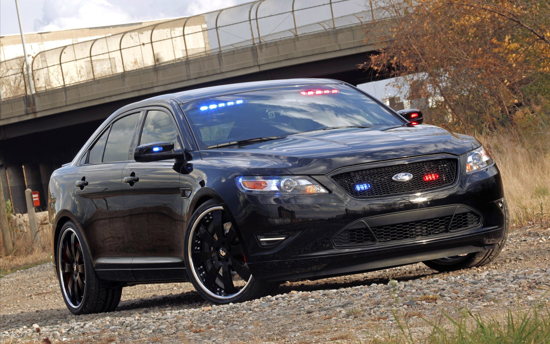 Download Vehicle Ford Interceptor HD Wallpaper