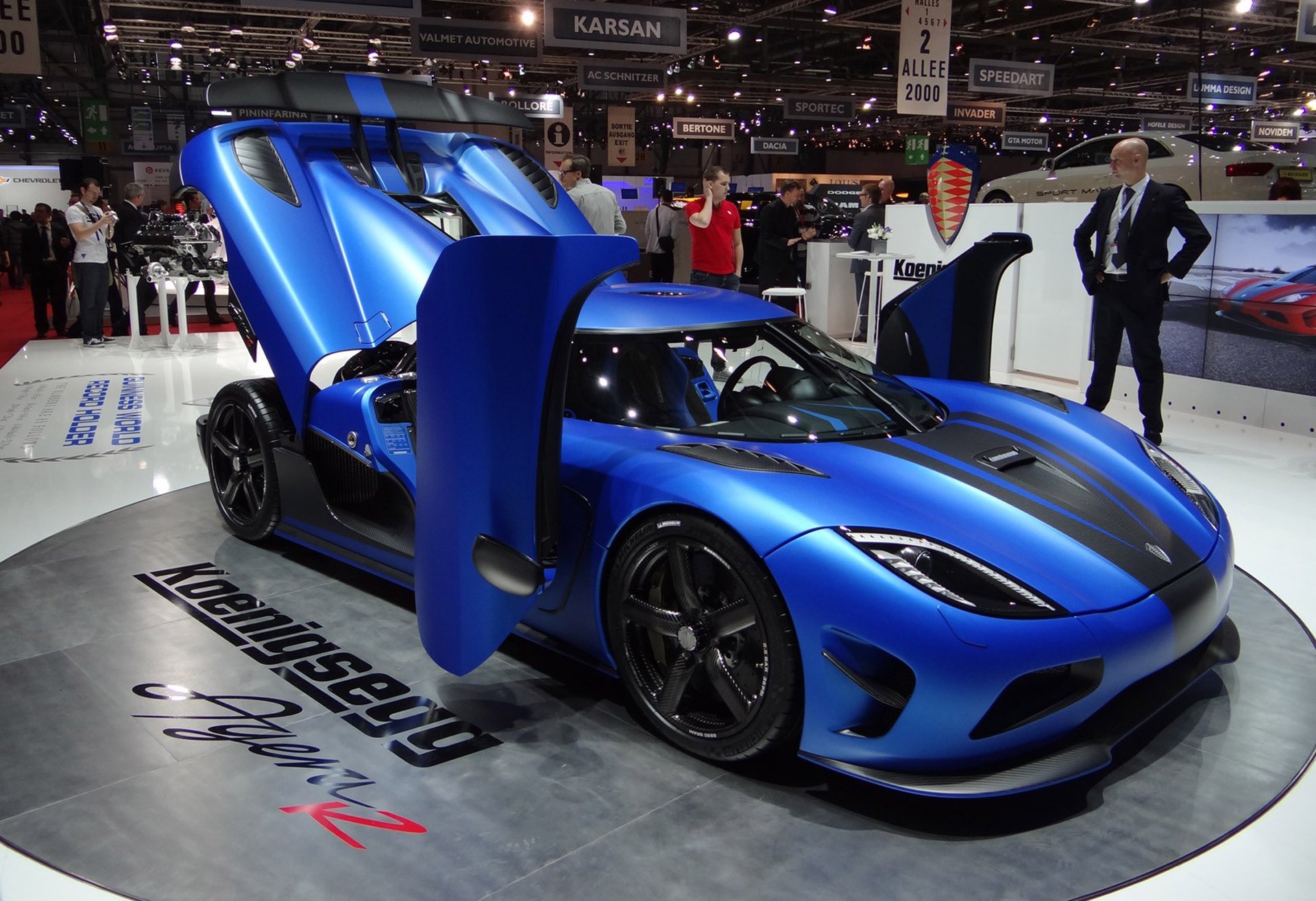Download Vehicle Koenigsegg HD Wallpaper