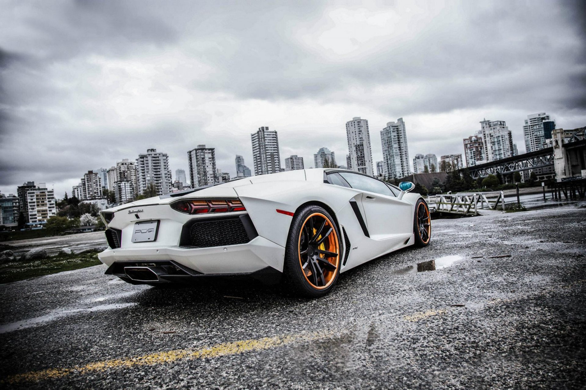 Download Vehicle Lamborghini Aventador LP 700-4 HD Wallpaper