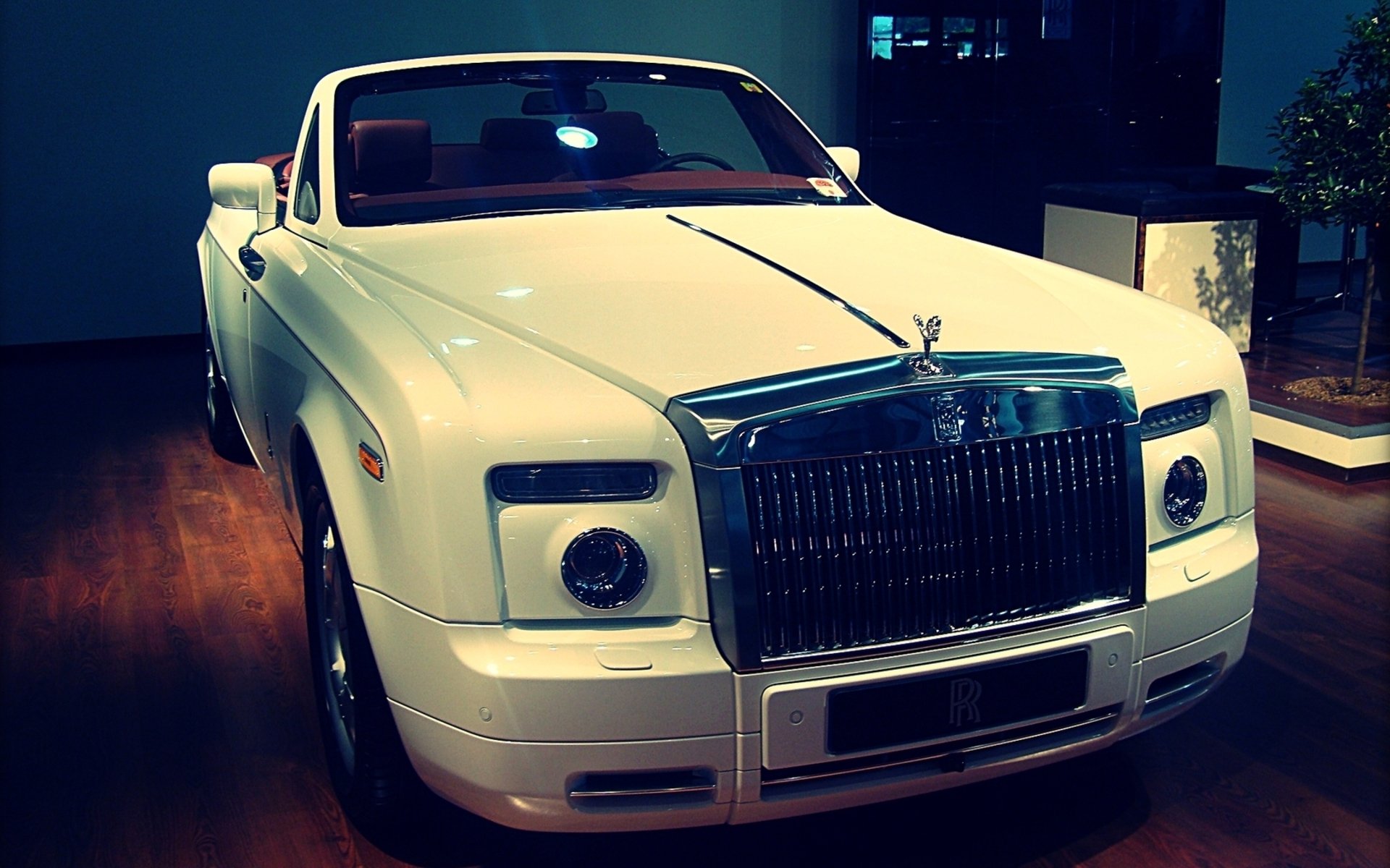 Rolls-Royce Full HD Wallpaper and Background Image | 1920x1200 | ID:319400