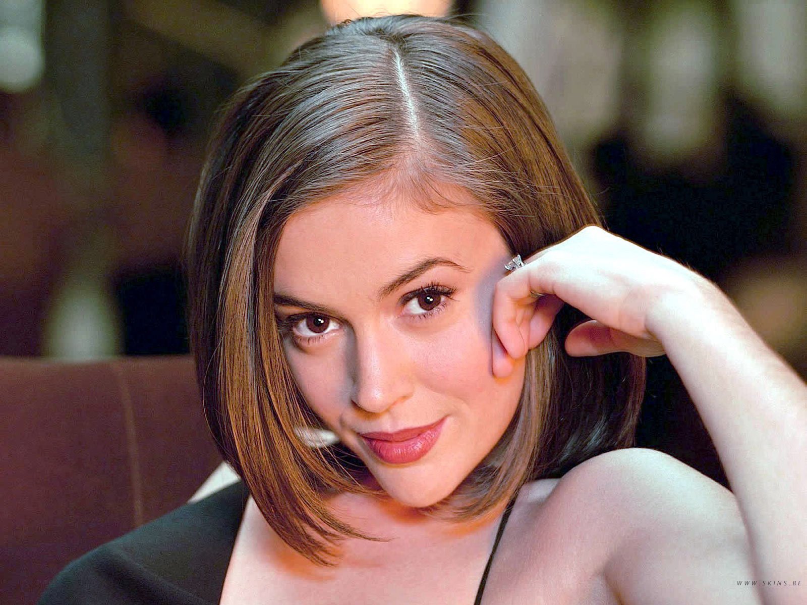 Alyssa Milano Wallpaper And Background Image 1600x1200