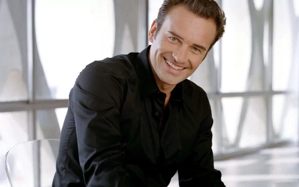 Celebrity julian mcmahon HD Desktop Wallpaper | Background Image