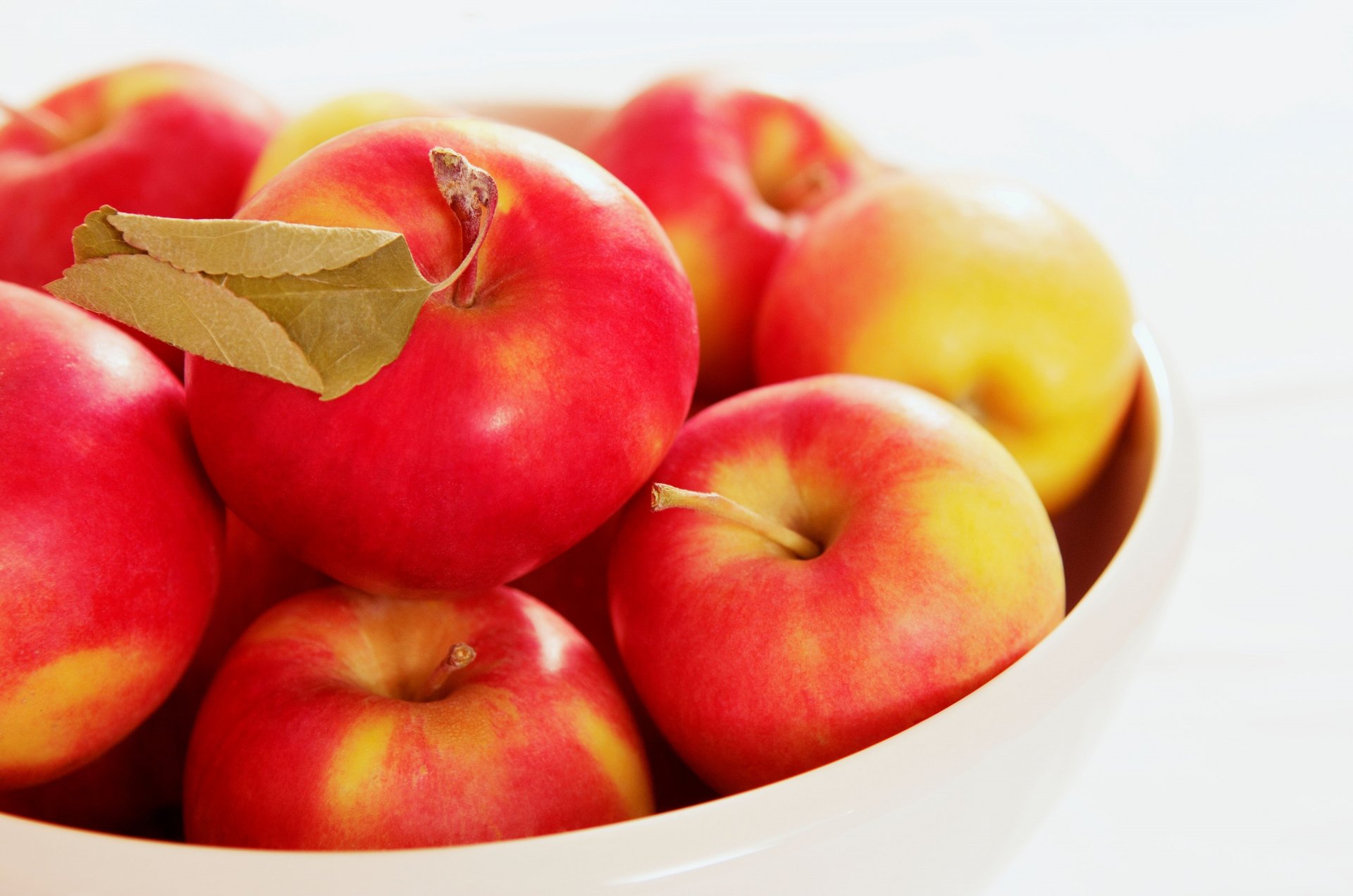 Download Food Apple 4k Ultra HD Wallpaper