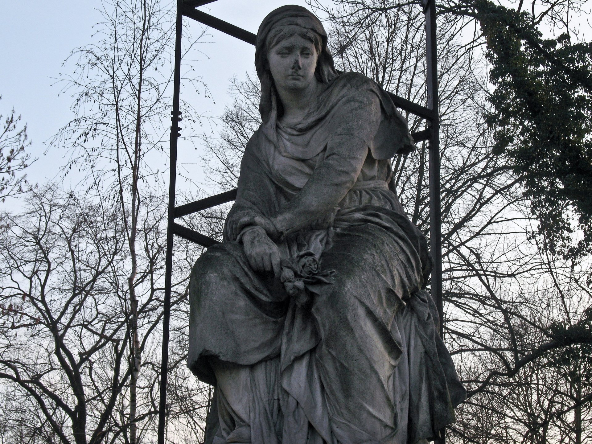 Download Man Made Statue 4k Ultra HD Wallpaper