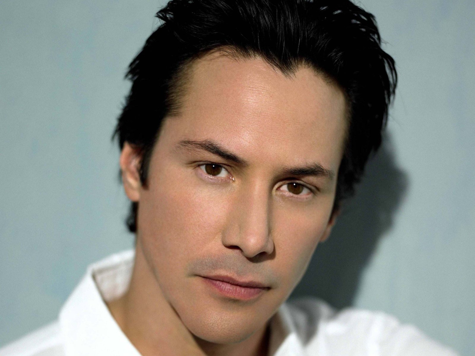 Keanu Reeves Wallpaper and Background Image | 1600x1200 | ID:337313