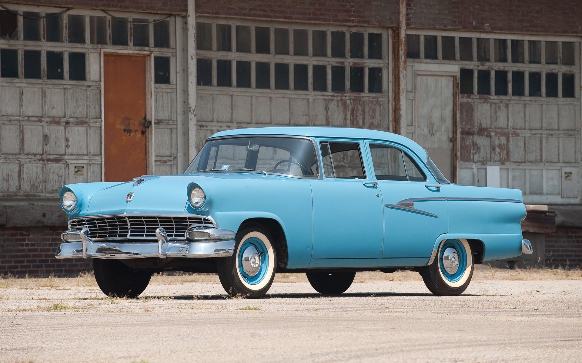 Download Vehicle 1956 Ford Mainline HD Wallpaper