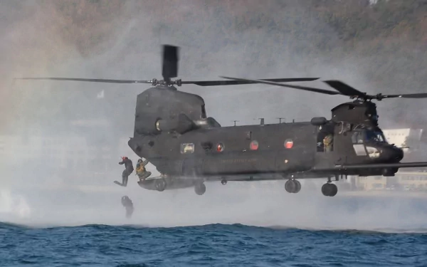 military Boeing CH-47 Chinook HD Desktop Wallpaper | Background Image
