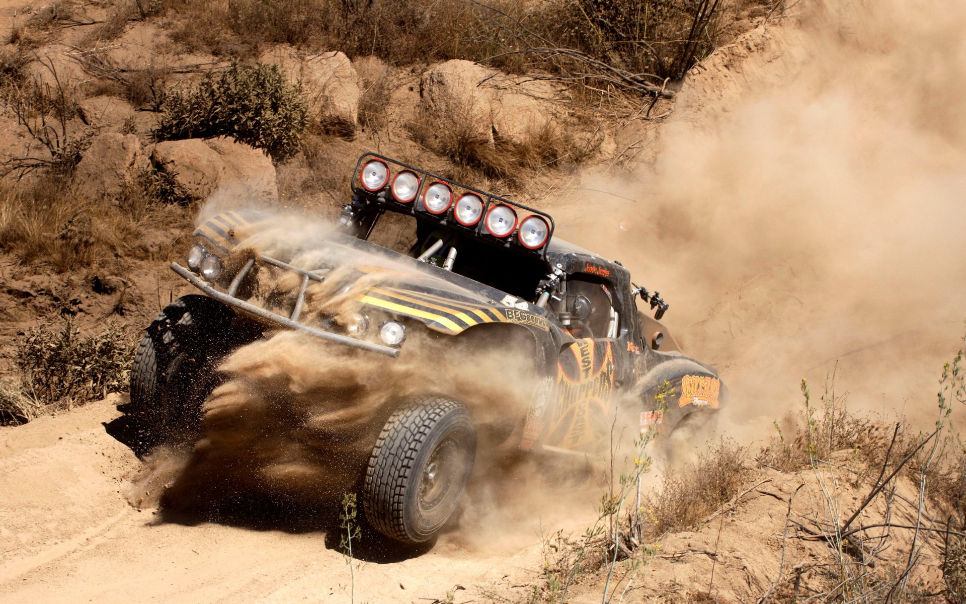 HD Rally Racing Thrills: Off-Road Sports Action in Dusty Terrain ...