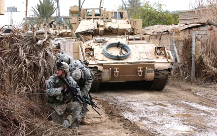M2 Bradley military armored personnel carrier HD Desktop Wallpaper | Background Image