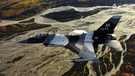  F-16 Fighting Falcon