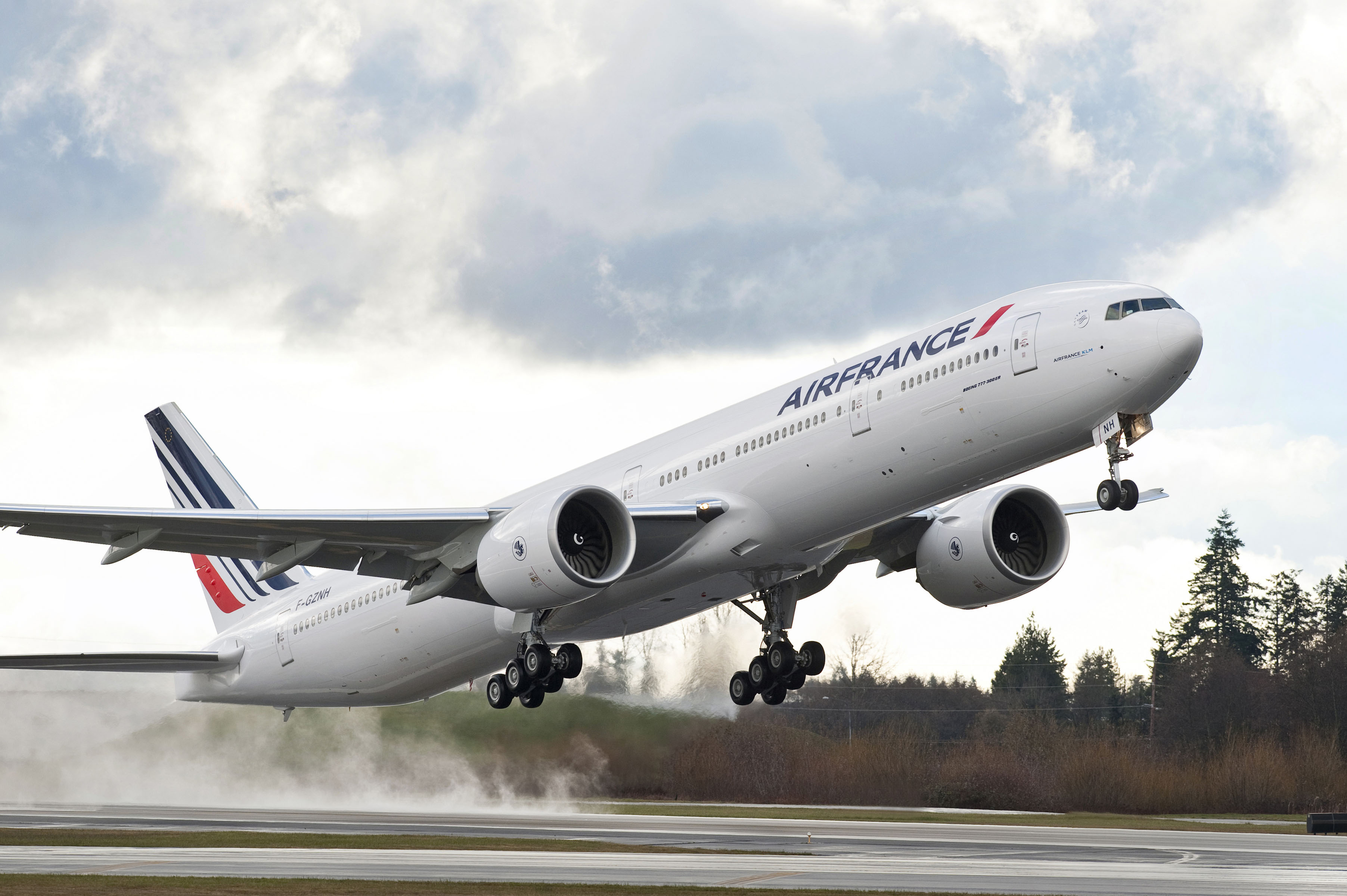 30 Boeing 777 HD Wallpapers And Backgrounds