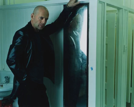 Celebrity Bruce Willis HD Desktop Wallpaper | Background Image