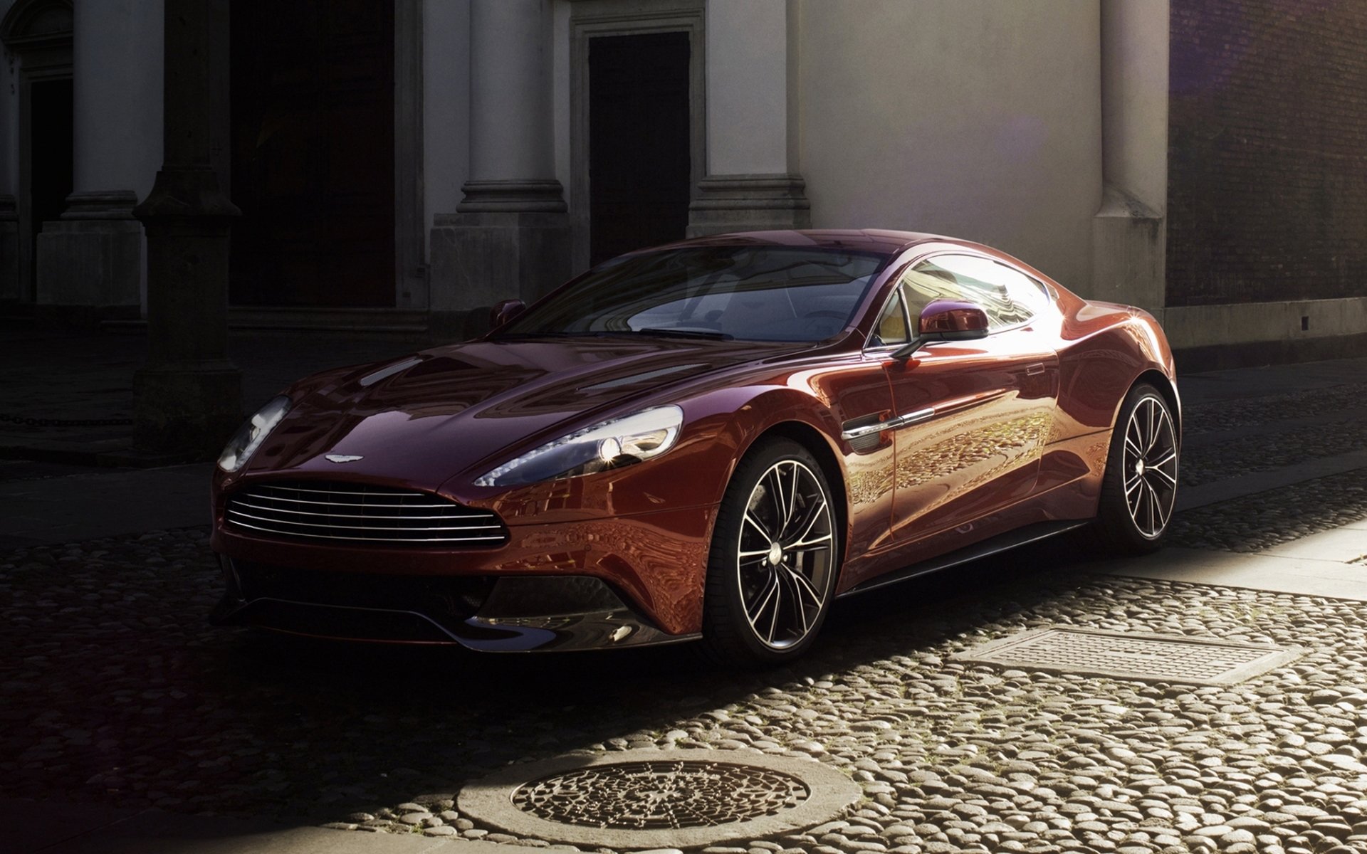 Download Vehicle Aston Martin Vanquish HD Wallpaper